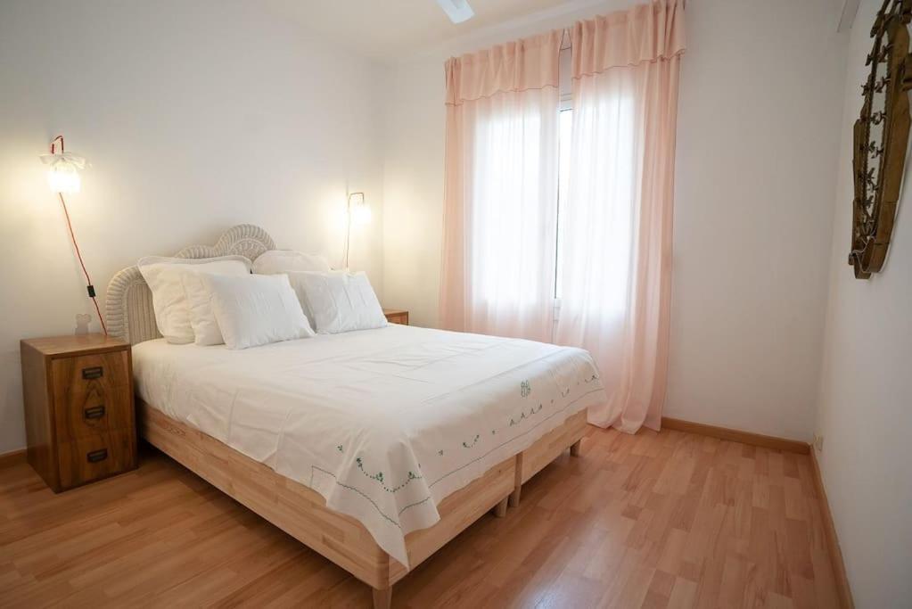 Stunning Designer 2 Bed In Glorious Gracia Apartamento *
