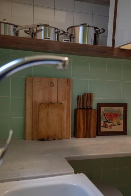 Stunning Designer 2 Bed In Glorious Gracia Appartement *