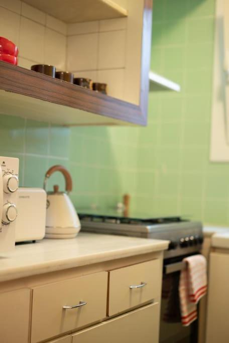 Stunning Designer 2 Bed In Glorious Gracia * Barcelone
